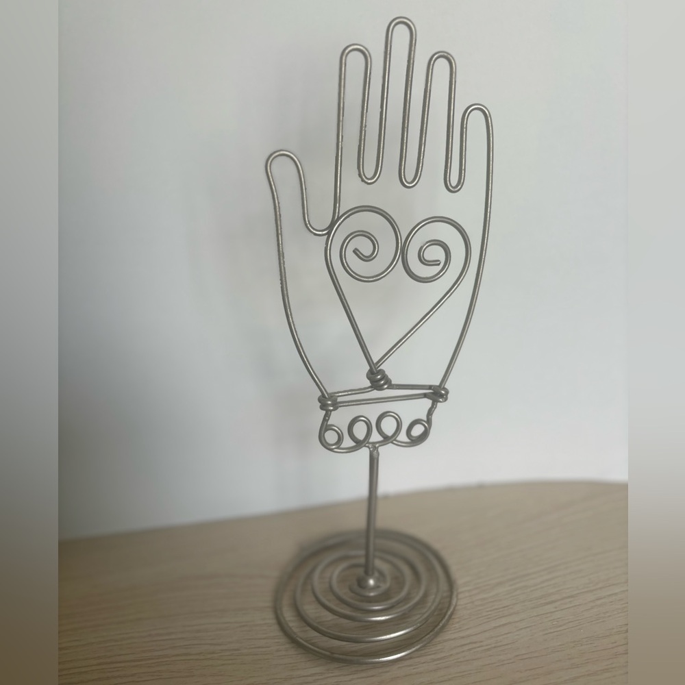 Handmade Metal/Wire Hand Decor